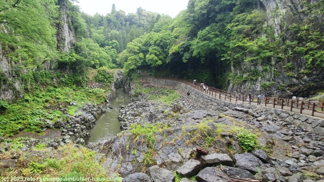 weg durch die takachiho schlucht