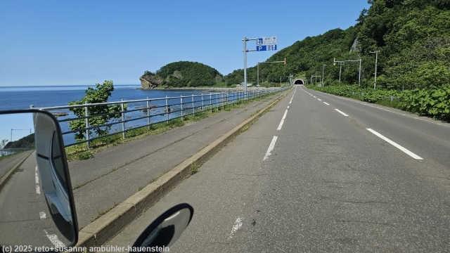 national highway route 334 entlang der kueste zwischen shari und utoro