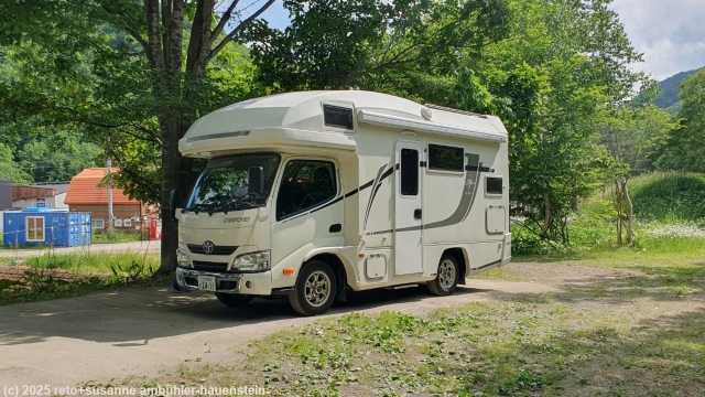unser camper auf dem campingplatz wonderland in sapporo