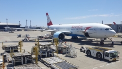 boeing 777-200 der austrian airlines auf dem flughafen tokyo narita