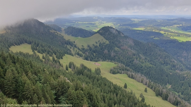aussicht vom gipfel des le chasseron richtung suedwesten