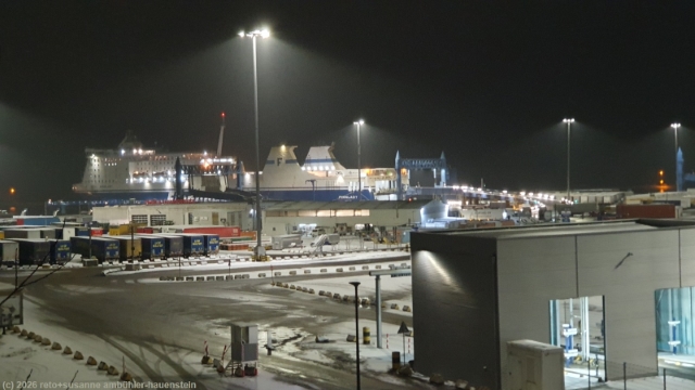 finnlady der finnlines im hafen bei travemuende