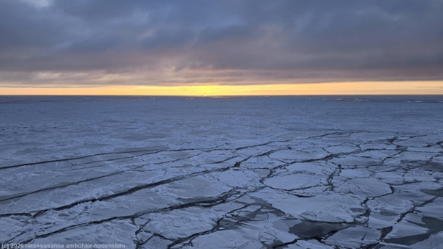 zugefrorener golf von finnland