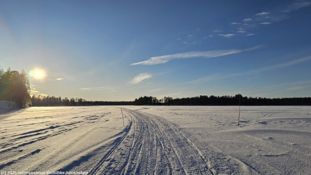abendstimmung ueber dem hossanjaervi beim camping hossan lumo (15:09)