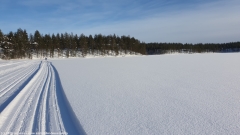 loipe aurinkolatu ja seipiniemi ueber den oelloeri bei hossa