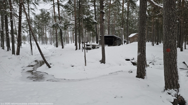 muikkupuro laavu am talvipyoeraeilyreitti im hossa nationalpark