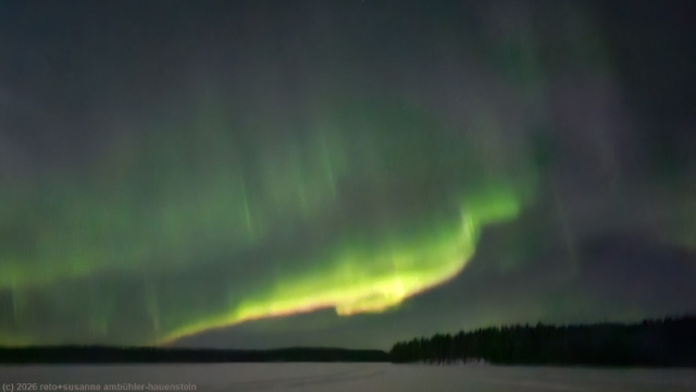 polarlichter ueber dem hossanlahti beim camping hossan lumo