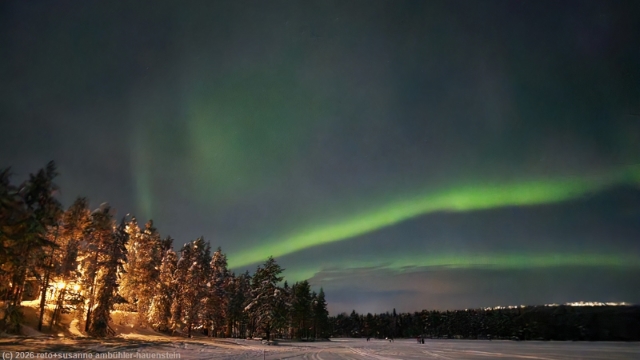 polarlichter ueber dem yli-kitka beim holiday village himmerki bei posio