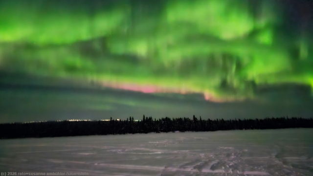 polarlichter ueber dem yli-kitka beim holiday village himmerki bei posio