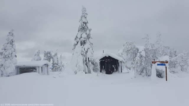 karitunturi hut auf dem gleichnamigen berg