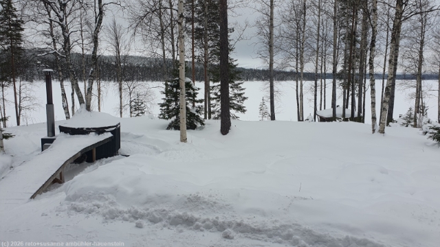 blick aus unserem haus sallan lomavaeinoe 15 auf den pyhaejaervi bei salla