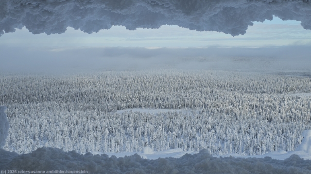 blick auf die winterlandschaft vom ruuhitunturi naekoetorni bei sallatunturi