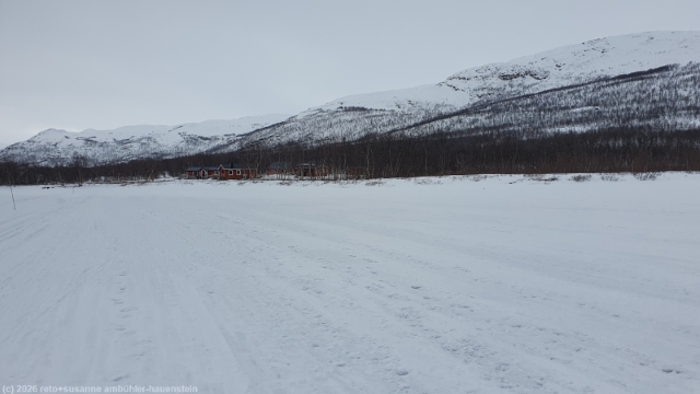 abiskojaurestuga am suedwestlichen ende des abiskojaure