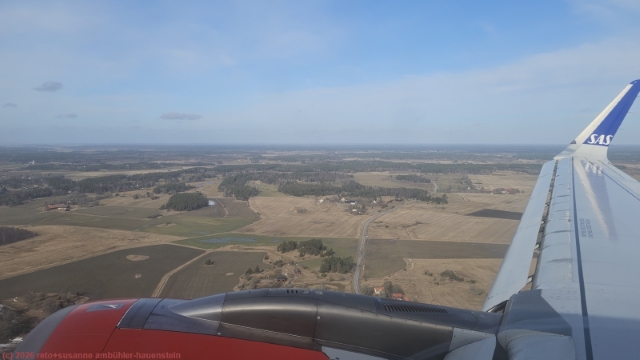 anflug auf den flughafen arlanda bei stockholm